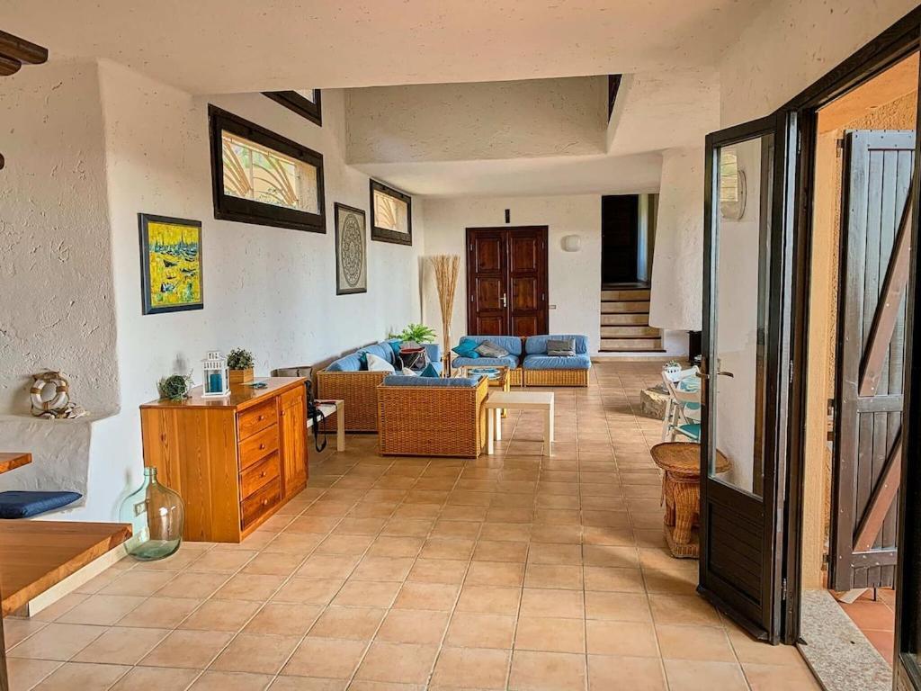 Stunning Sea View W/private Pool - 5 Minutes From The Beach! *